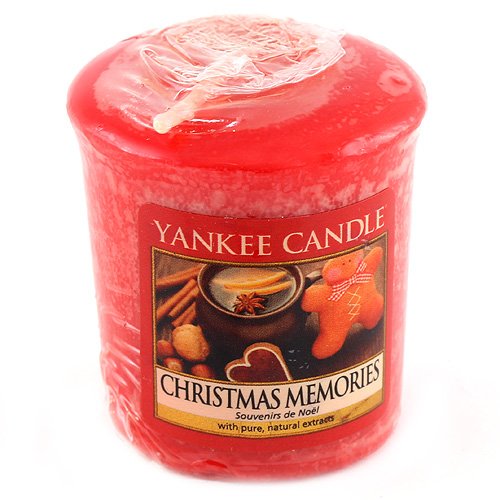 Yankee Candle Christmas Memories votivní svíčka 49 g